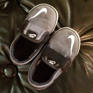 Nike toddler shoes